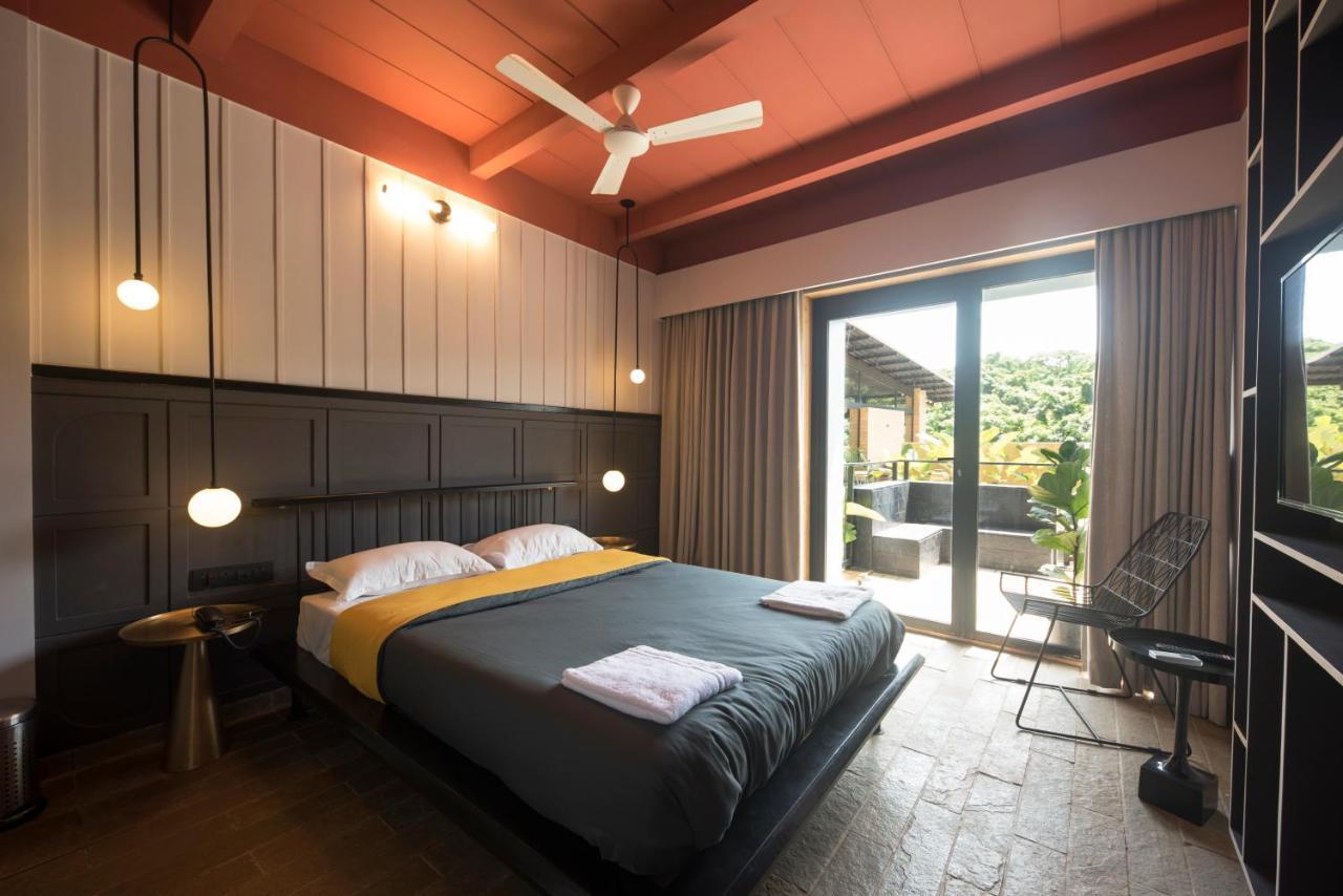 East India House Hotel Gorai Exterior foto
